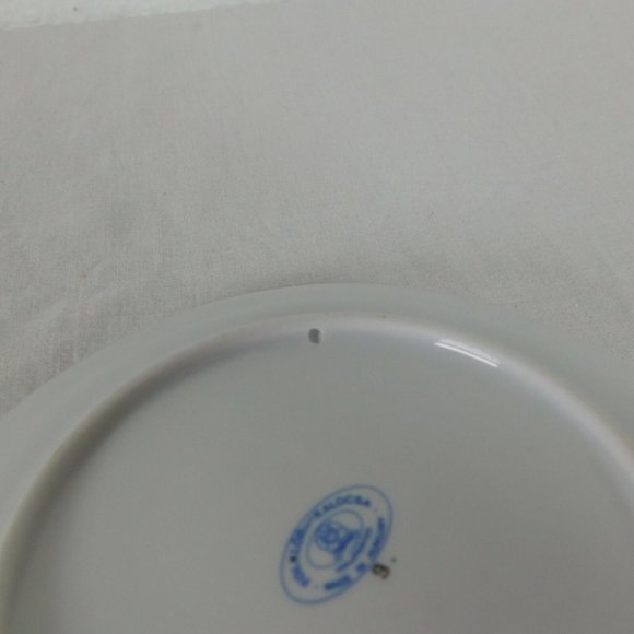Kalocsa Hungary Hand Painted Coat of Arms Porcelain Decorated Wall Plate 6" FLAW - Picture 6 of 11